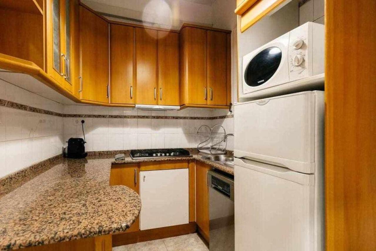 Cozy & Central Apartment Barcelona Ngoại thất bức ảnh